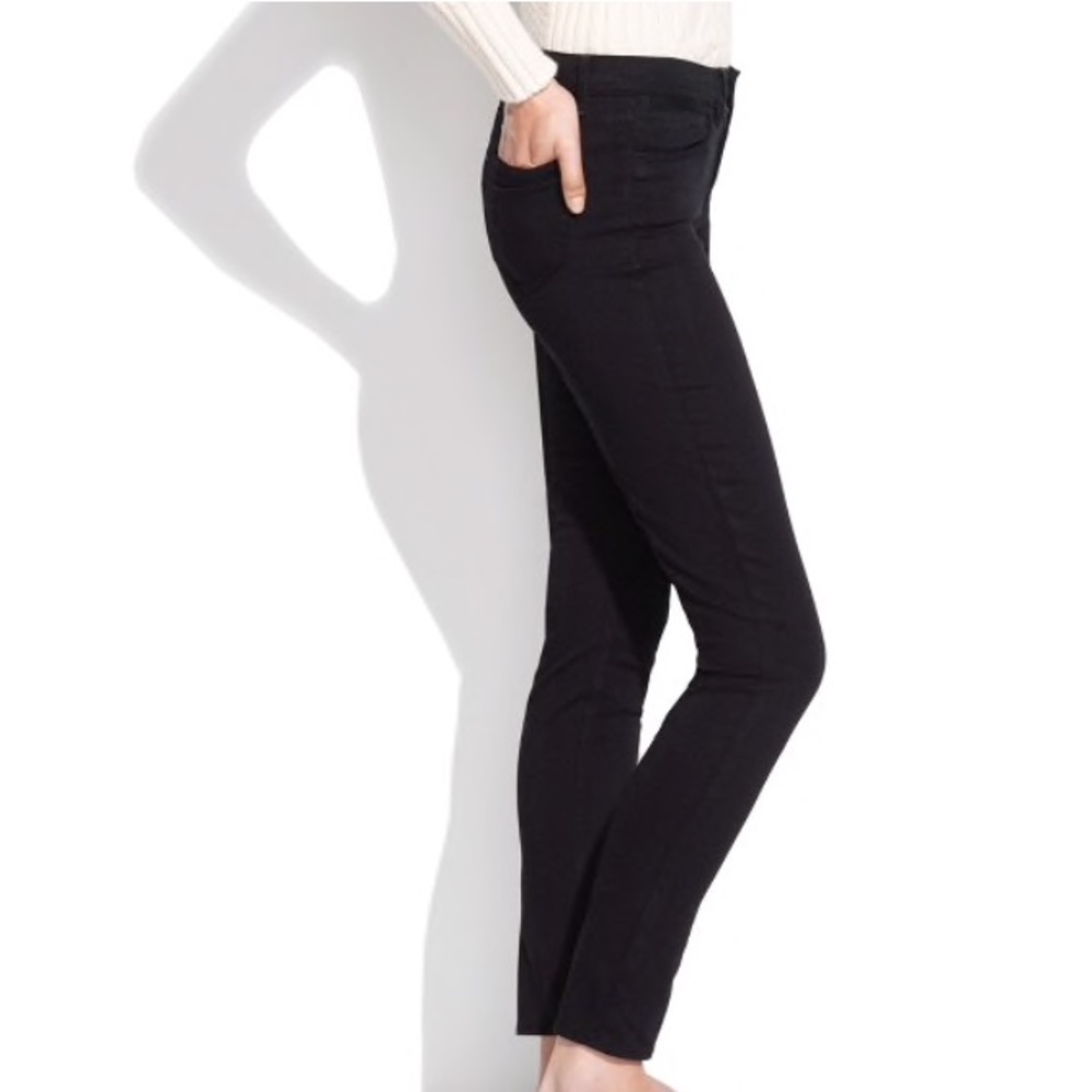 Skinny Skinny Jeans in Sateen